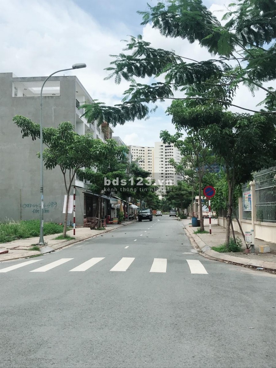 Kẹt vốn chính chủ gửi bán nền đất 2 mặt tiền ở ấp 5 xã Phạm Văn Hai, Bình Chánh, 15tr/m2
