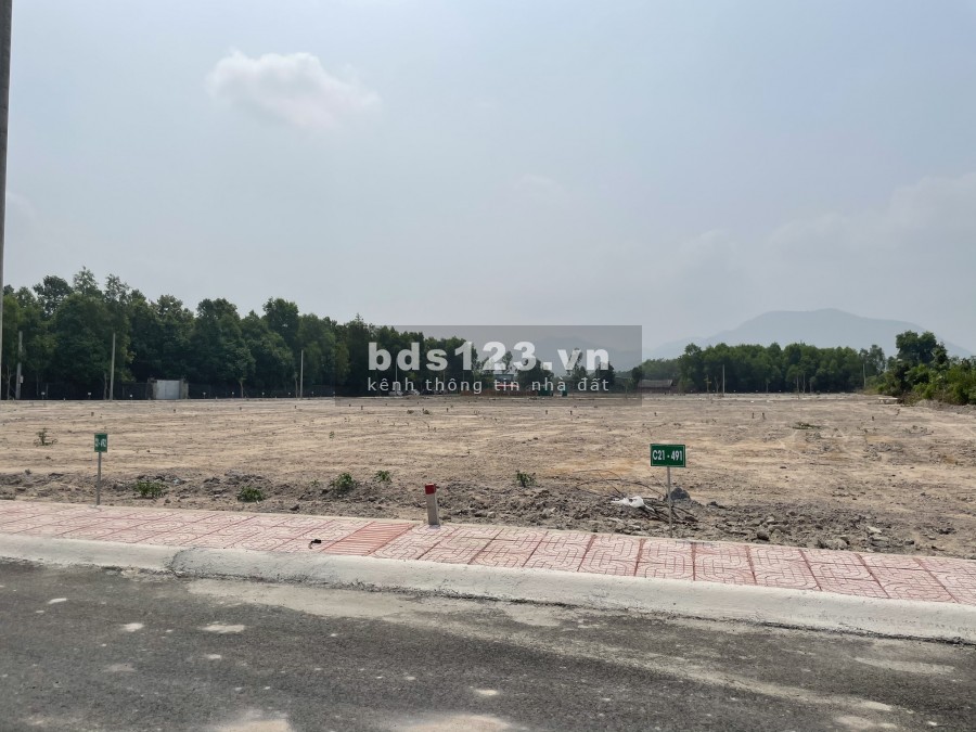 LY DỊ CẦN BÁN GẤP LÔ ĐẤT TẠI XÃ TÓC TIÊN