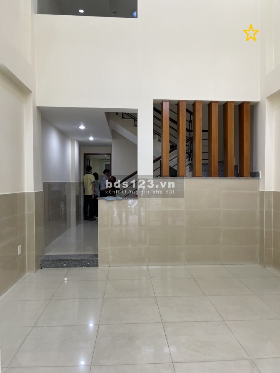 Nhà mới MT Lê Lâm (4x19m) 3L, ST, 5PN, 5WC full ML