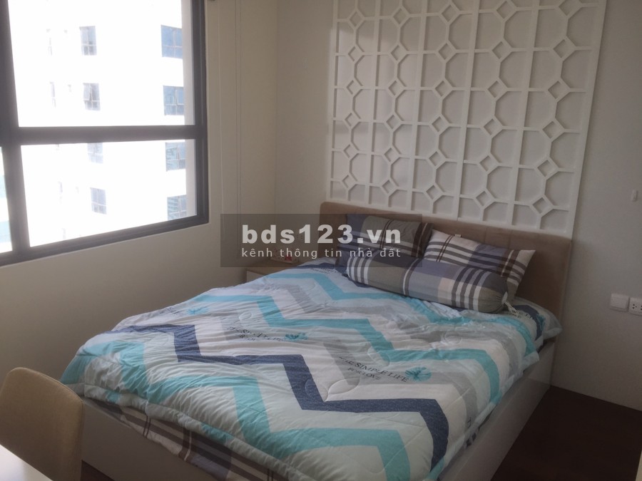Cần cho thuê gấp căn hộ 3PN 2WC đầy đủ nội thất giá 17tr/tháng Vinhomes D'capitale.