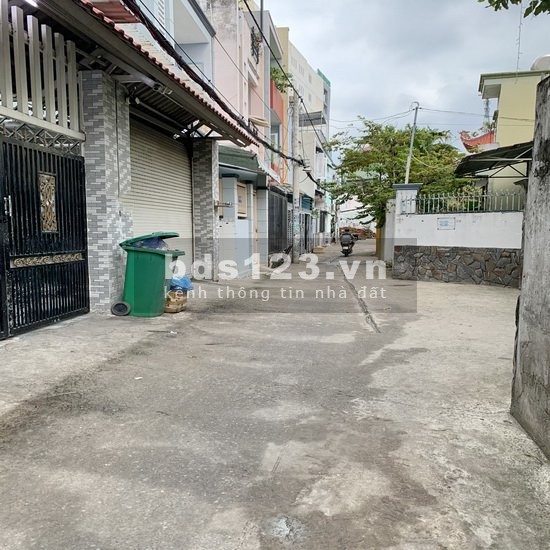 CHÍNH CHỦ BÁN NHÀ PHỐ 2 LẦU SÂN THƯỢNG, HẺM XE HƠI, BẾ VĂN CẤM, PHƯỜNG TÂN KIỂNG, QUẬN 7