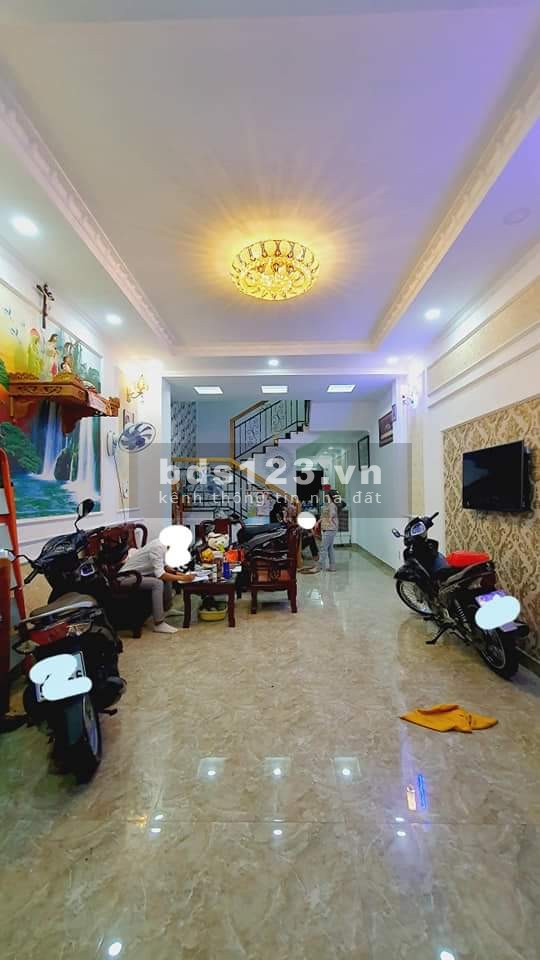 Bán nhà đường Đỗ Thừa Luông, Phường Tân Quý, Quận Tân Phú, DT: 4m x 16m, 2 tầng 6,1 tỷ