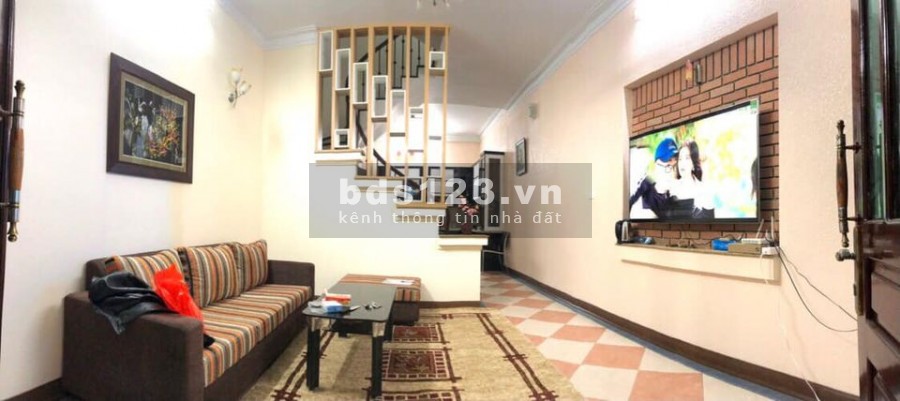 Bán nhà 4 tầng x 60m2 ngõ 211 Khương Trung cách ô tô 50m giá 4,25 tỷ. LH 0912442669