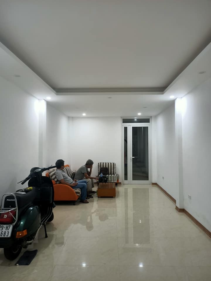 TôiBán nhanh nhà phân lô phố Nguyễn Phúc Lai DT49m2x6 tầng giá 10tỷ2