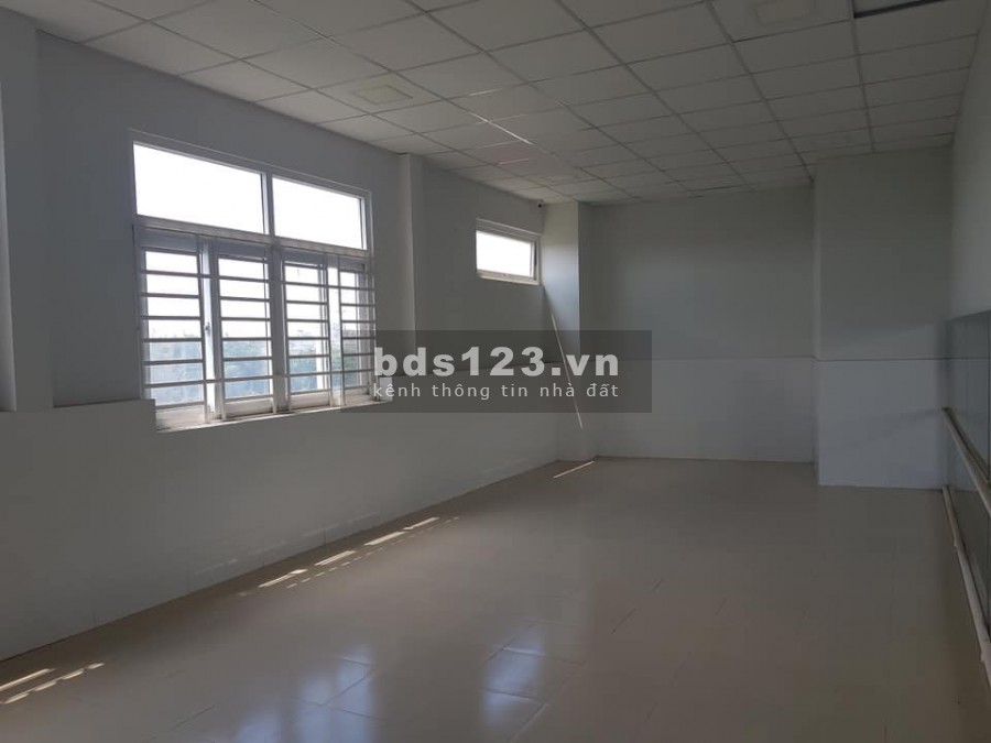Bán gấp nhà 4 tầng Mặt Tiền đường 30 DT đất 600m2, thu nhập hơn 100/th