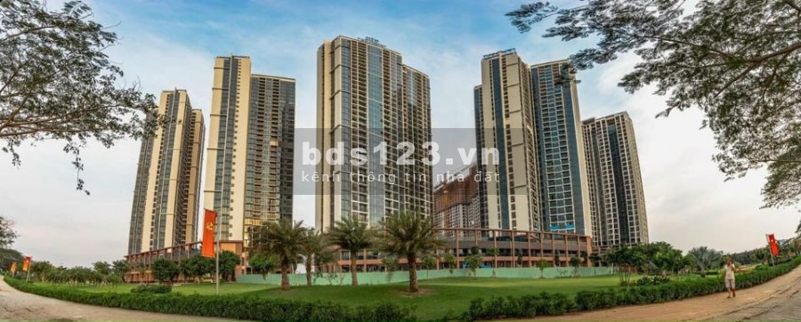 Cần bán căn 3 phòng chung cư Eco Green Sài Gòn dtsd 88m2, view Quận 1, có sẵn đồ dùng