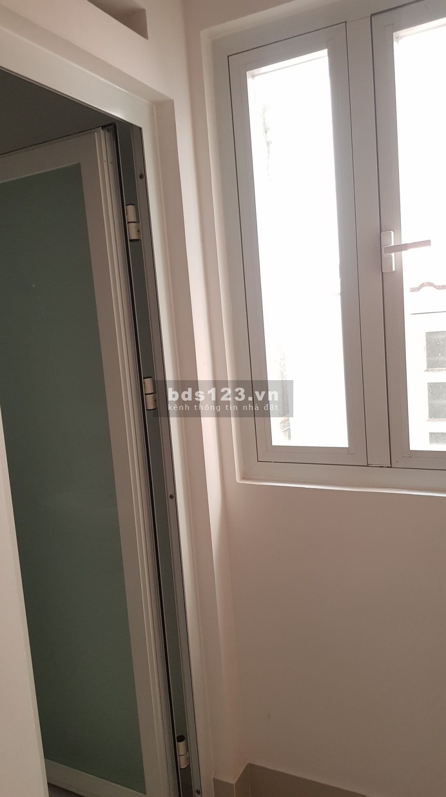 Cần bán gấp nhà Mặt Tiền 3 tầng CMT8 150m2, vị trí đẹp, giá chỉ nhỉnh 14 tỷ