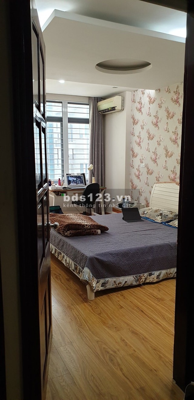 Bán nhà mp Nghĩa Tân 85m2x8T mặt tiền 8m giá 25 tỷ
