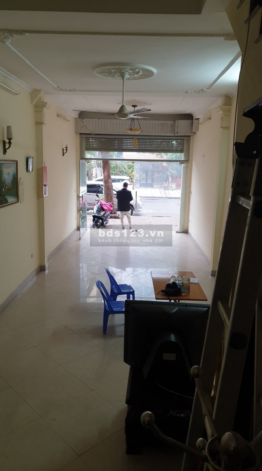 Hạ sốc. Bán nhà Mặt phố Nguyễn Cảnh Dị, Hoàng Mai, vỉa hè KD 54m, 5 tầng, 13.3 tỷ