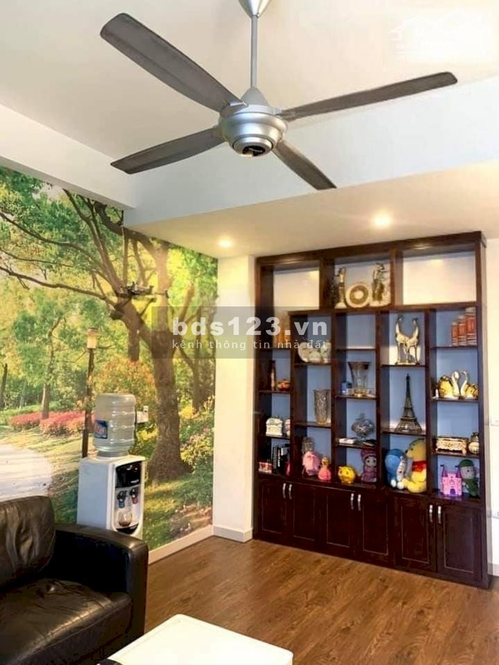 Bán nhà phố Nguyễn Văn Cừ, quận Long Biên 40m2, 4 tầng, 2 thoáng, chỉ 3 tỷ. LH: 0977.611.089