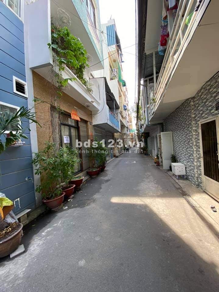 Chính chủ bán nhà Lý Thường Kiệt, 5 tầng, 20m 2, vị trí trung tâm GIÁ TỐT.