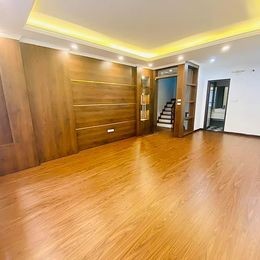 Bán nhà mp Nghĩa Tân 85m2x8T mặt tiền 8m giá 25 tỷ