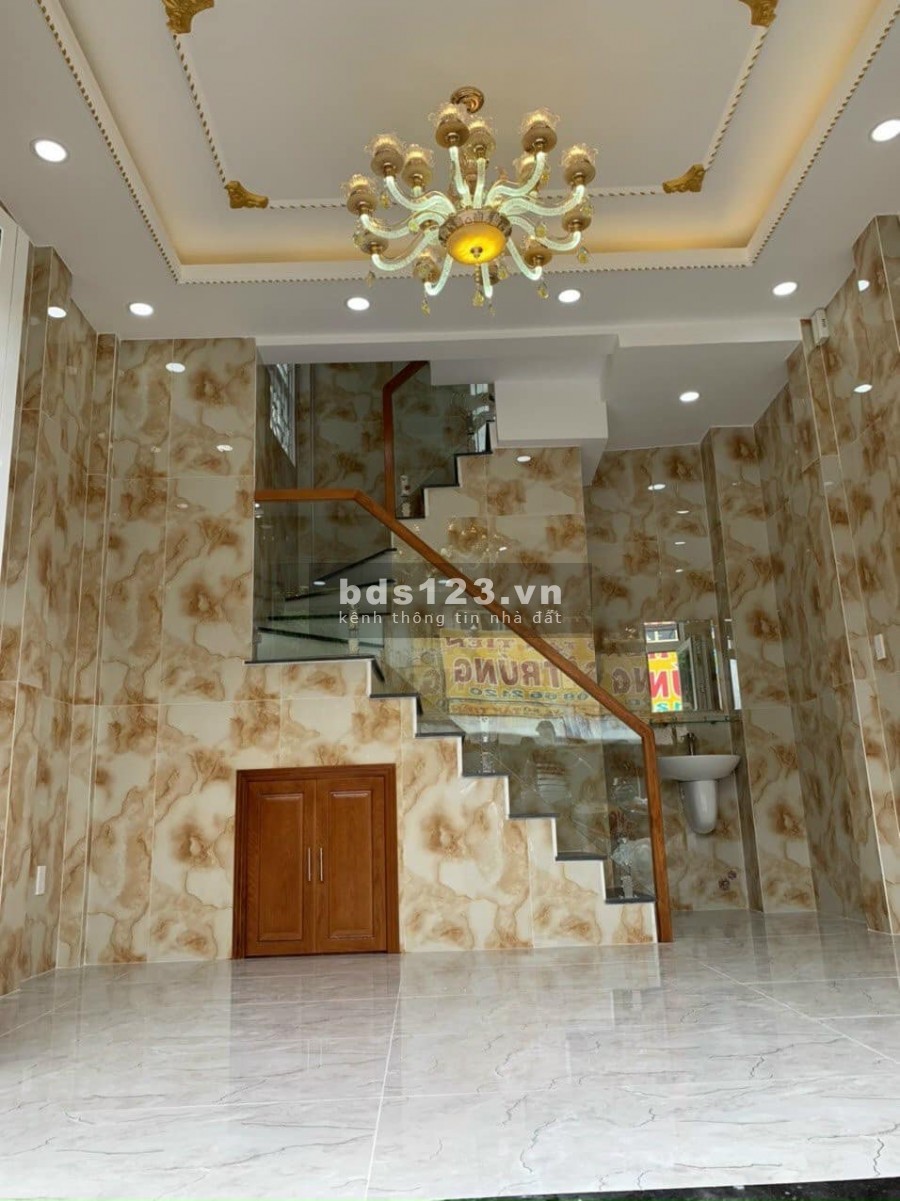 Không có căn thứ 2-MTKD Tân Sơn Nhì 5,8 tỷ, 2 lầu. DT: 4x5m