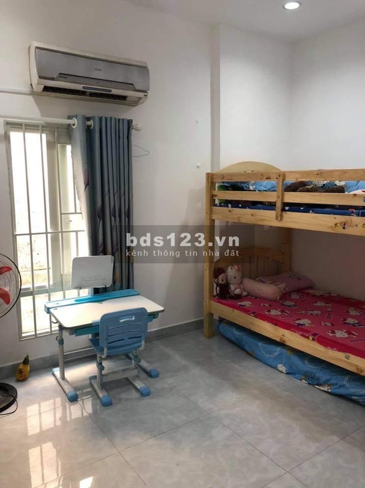 Bán nhà Âu Cơ Tân Bình DTSD 75m2 chỉ 2 tỷ 34 LH 079723131