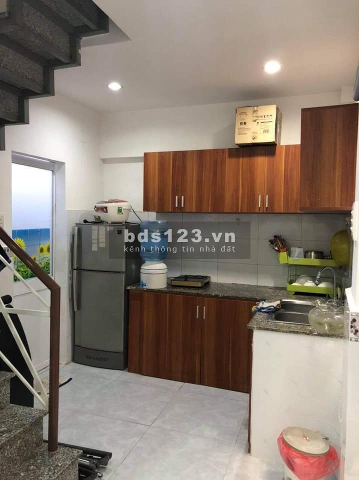 Bán nhà Âu Cơ Tân Bình DTSD 75m2 chỉ 2 tỷ 34 LH 079723131
