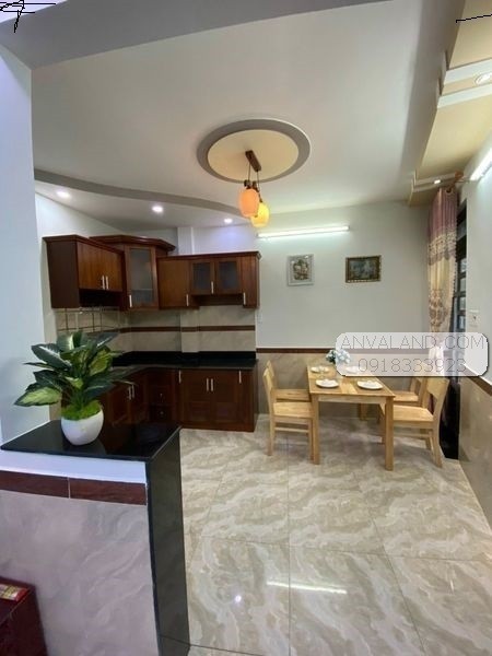 Chuyển Công tác Bán gấp nhà đẹp ở ngay Chợ Thiếc, Thuận Kiều, Quận 11 chỉ 30m, 4PN, 4 WC Chỉ Còn 3 tỷ 950