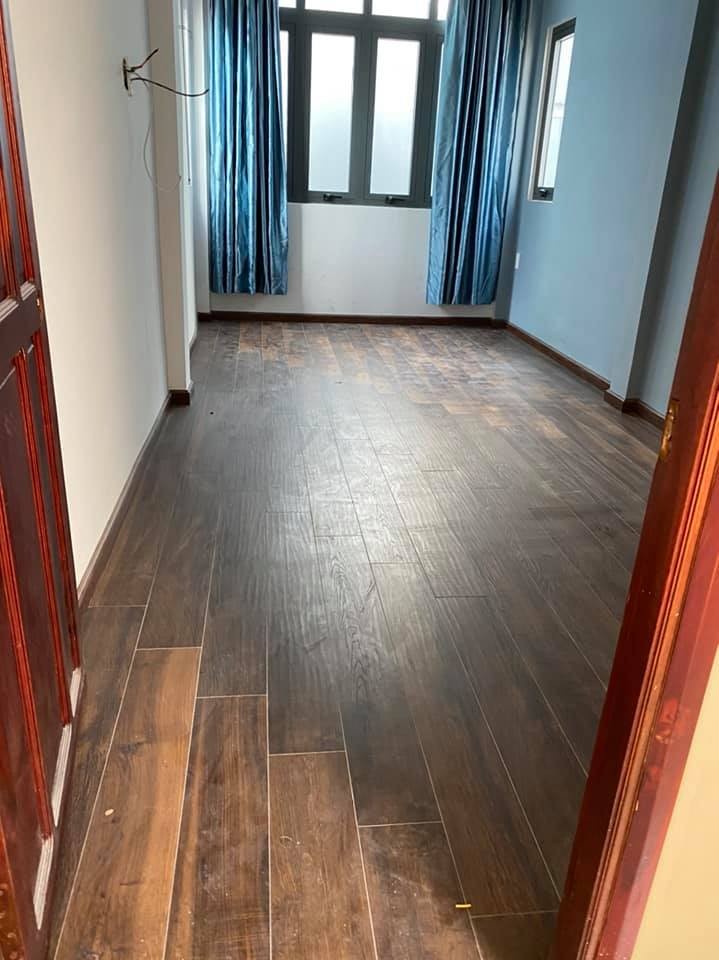TT QUẬN 1 - NHÀ VỊ TRÍ CỰC ĐẸP VÀI BƯỚC RA MẶT TIỀN - HẺM TRƯỚC NHÀ 5M 32M2 7.95 TỶ.