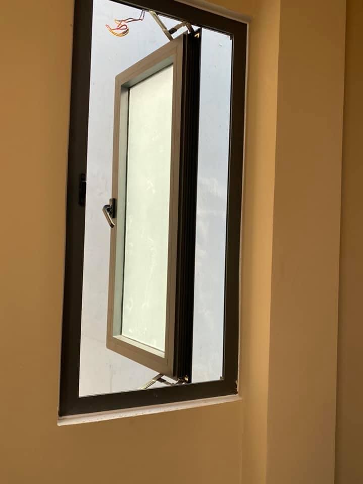 TT QUẬN 1 - NHÀ VỊ TRÍ CỰC ĐẸP VÀI BƯỚC RA MẶT TIỀN - HẺM TRƯỚC NHÀ 5M 32M2 7.95 TỶ.