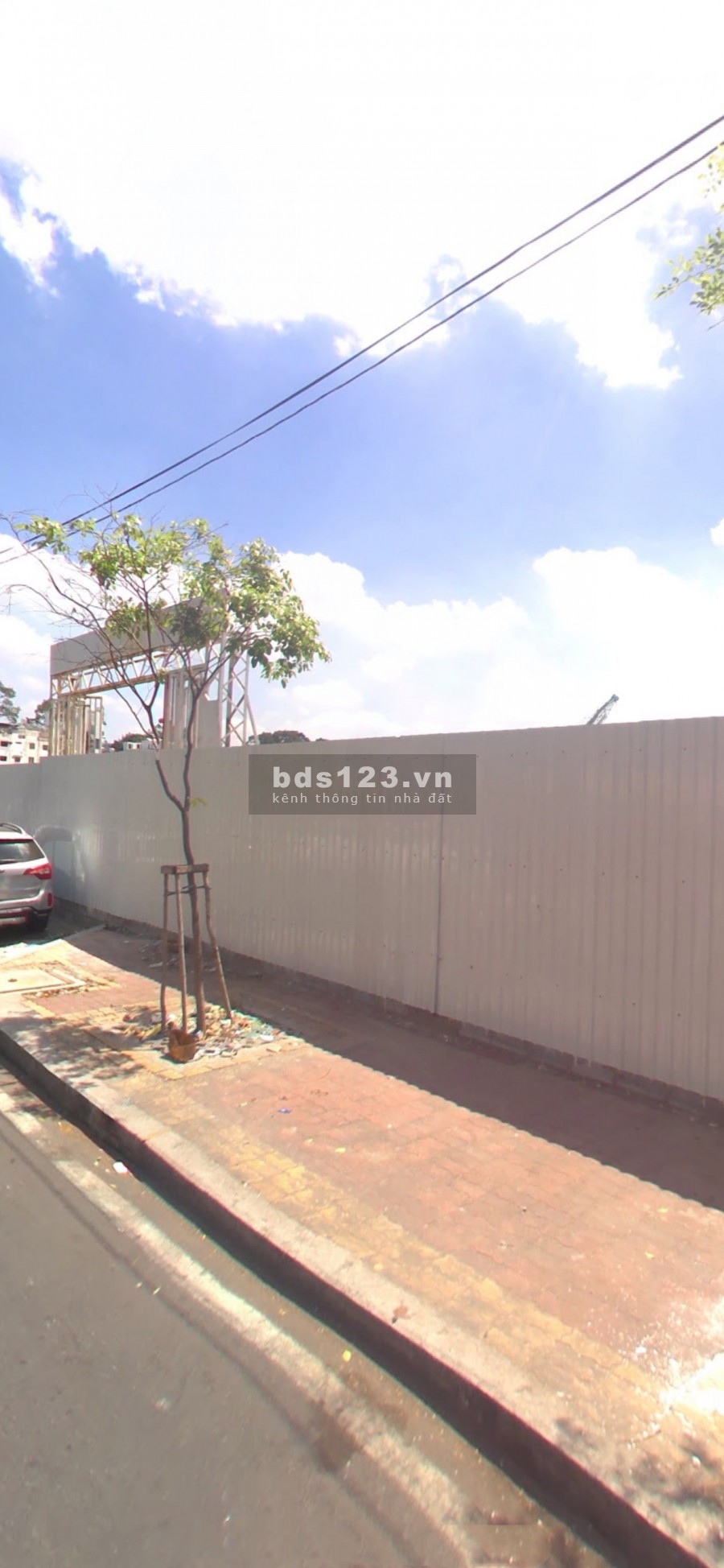 Lô đất MT Trần Phú đối diện chợ An Đông, khu vực mua về kinh doanh ngay. DT 100m2, giá 2,3 tỷ SHR