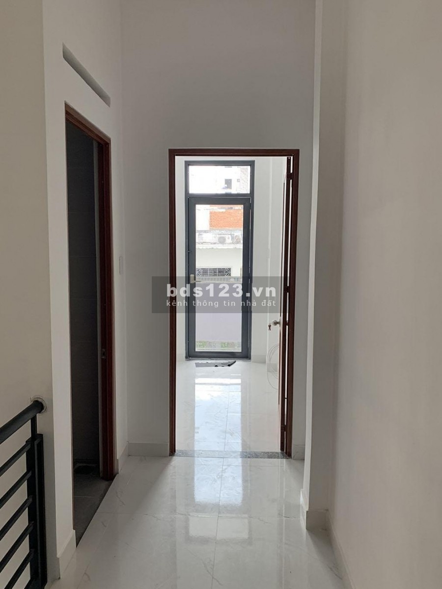 Bán nhà 2tầng 4x10m vuông vứt, hẻm122 Bùi Tư Toàn_3ti55