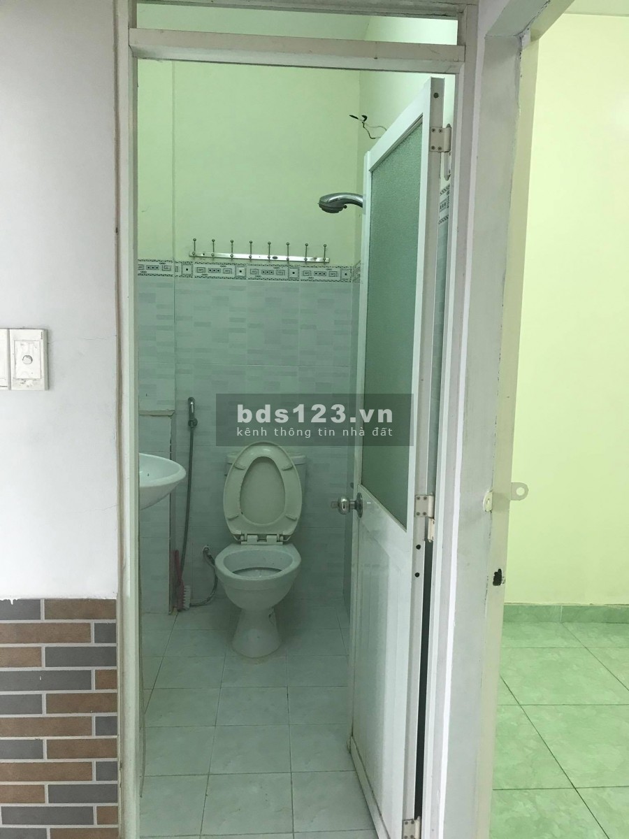 Tìm bạn ở chung phòng, phòng 2 ng, mình chỉ ở 10 ngày /1 tháng, 1tr5 bao net