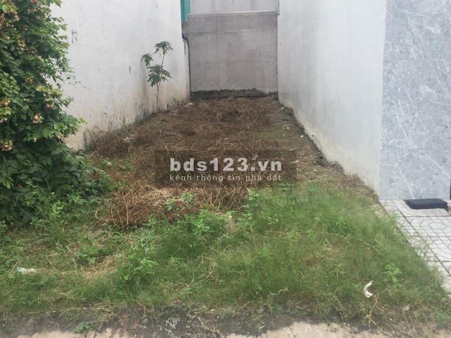 Cần bán rẻ lại lô đất nền tại Vườn Lài Village, ngay UBND P.An Phú Đông. Giá từ 1 tỷ 9/80m2 sổ hồng
