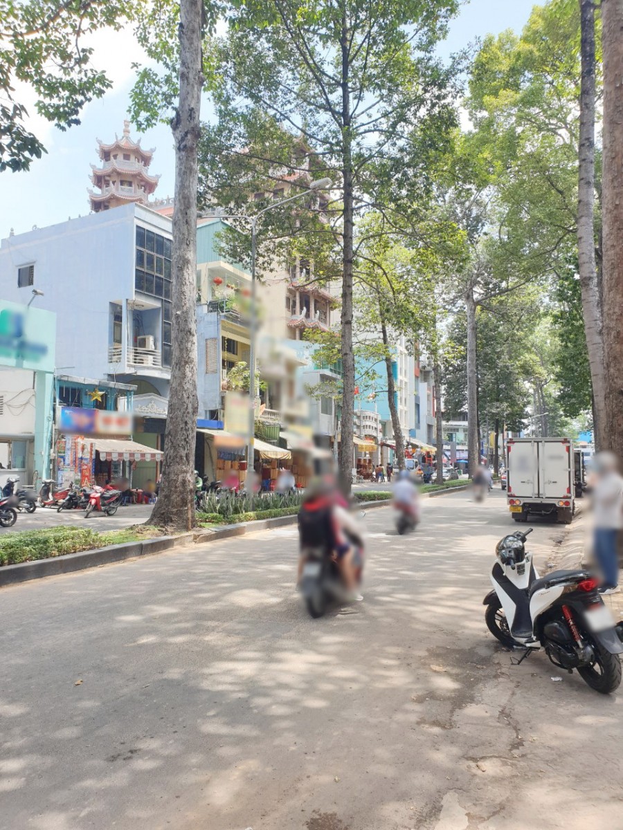 Nhà (4*12.5m/3lầu/ST) mặt tiền kinh doanh Nguyễn Chí Thanh P3 Q10