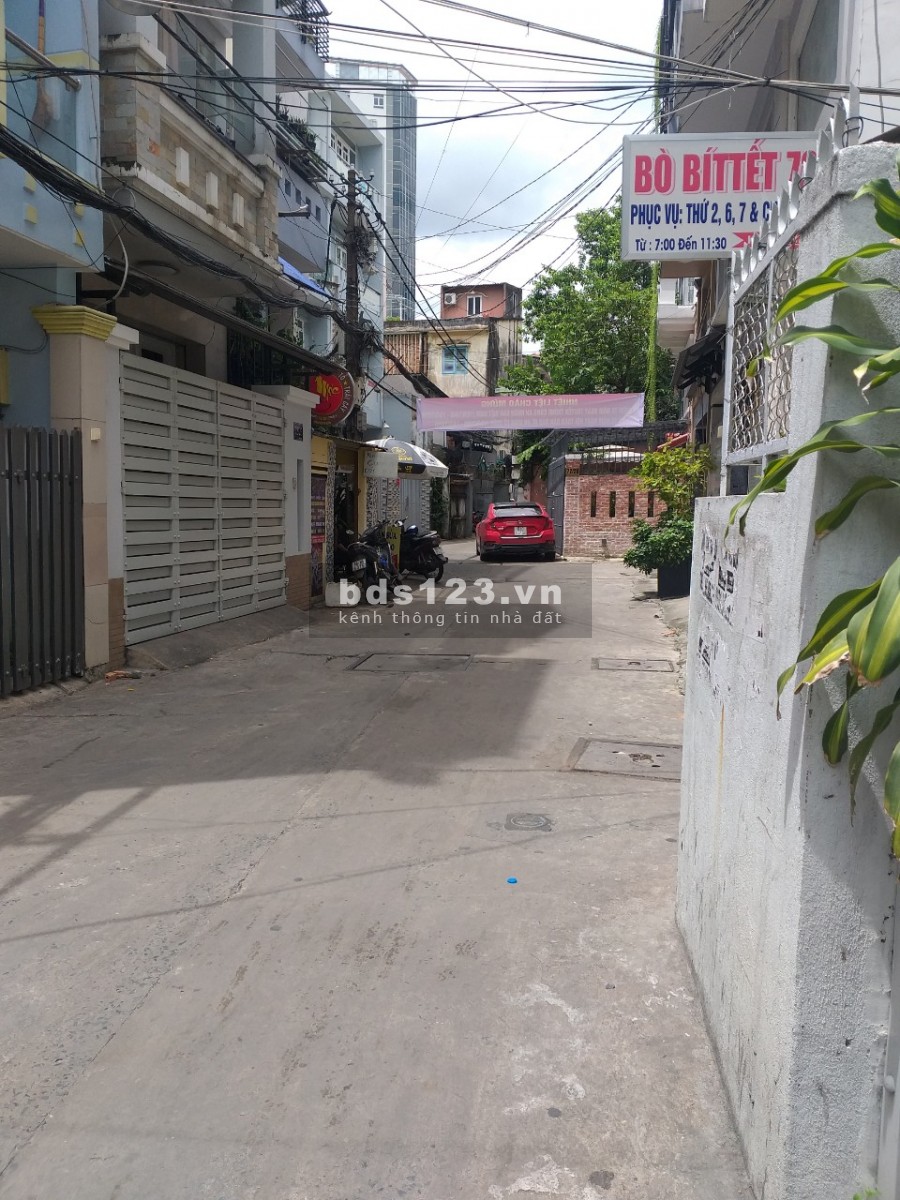 Nhà đẹp trệt 3 lầu sân thượng đường Nguyễn Trọng Tuyển p8 Phú Nhuận
