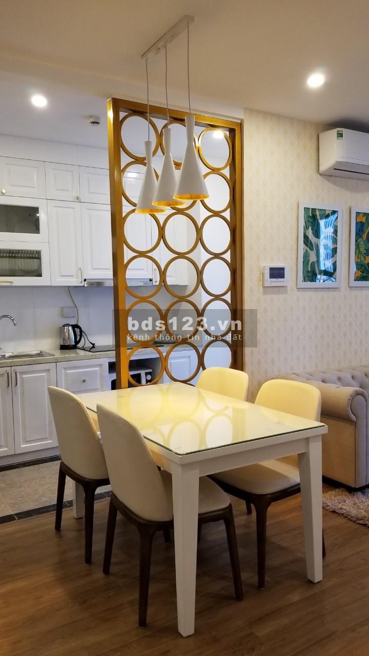 Chính chủ bán gấp căn 2 ngủ sáng, 80m2 The Emerald CT8, giá 2.6 tỷ.