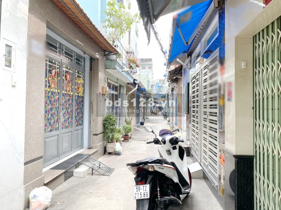 Bán nhà hẻm ô tô lửng+2lầu+ST Hưng Phú Phường 10 Quận 8 + Diện tích: 4.2 x 12m