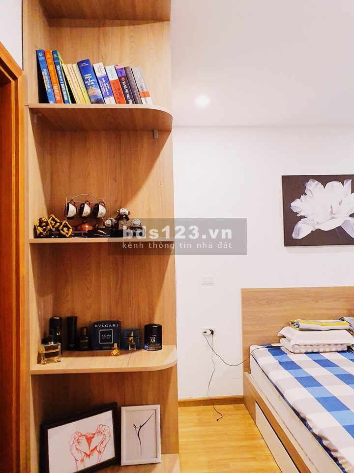 Bán gấp căn hộ full NT tòa E1, The Emerald CT8 Mỹ Đình: 2 ngủ, 81m2, giá 2.7 tỷ
