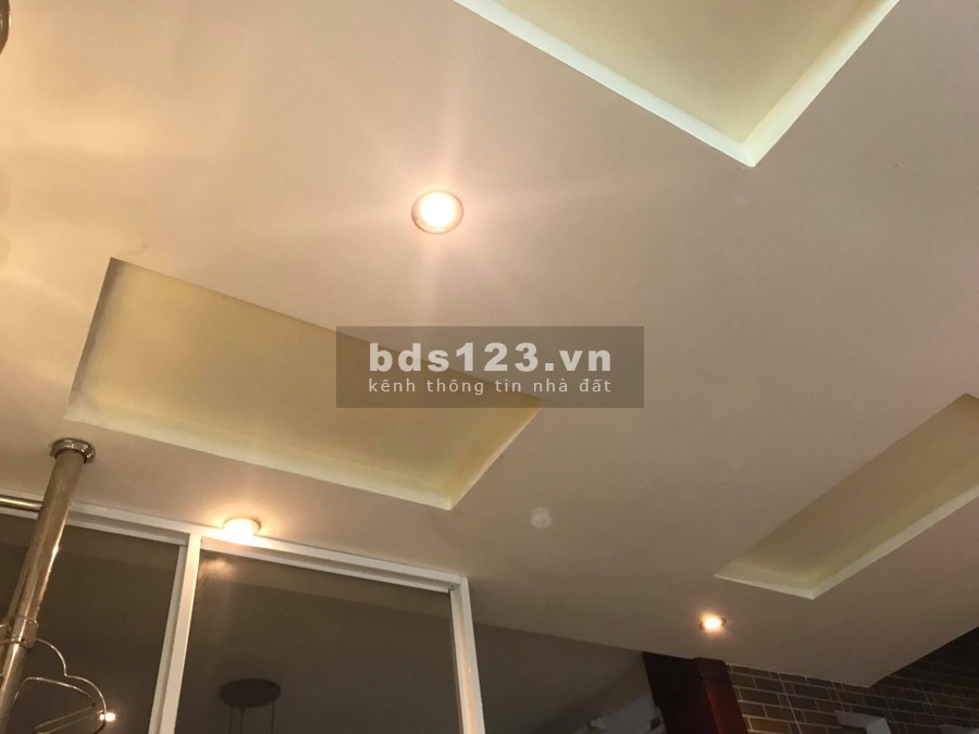 Tìm bạn ở chung phòng, phòng 2 ng, mình chỉ ở 10 ngày /1 tháng, 1tr5 bao net