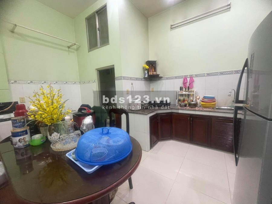CẦN BÁN NHÀ QUẬN TÂN BÌNH 50M2 GIÁ 6TY8 LH 0916427080