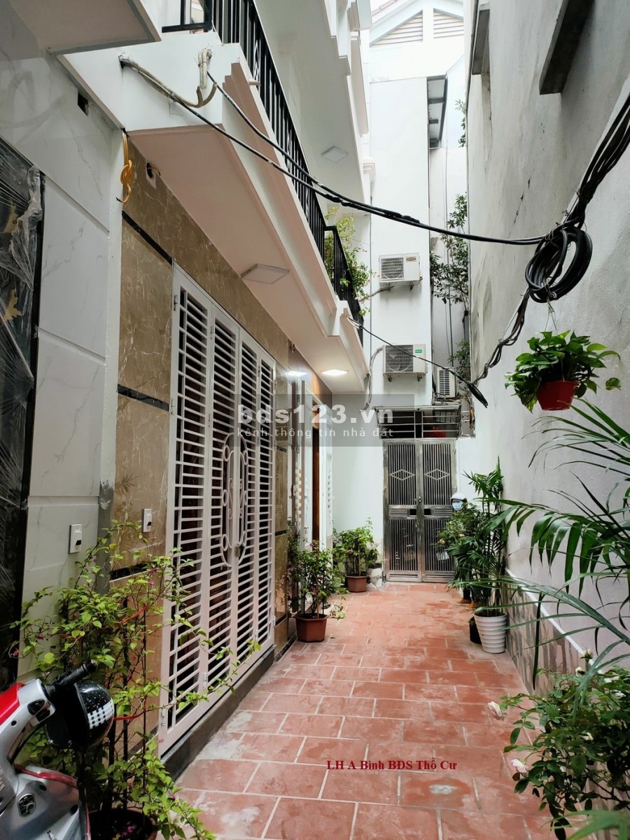 Bán nhà ngõ Giáp Bát, diện tích 32m2, 5 tầng, MT 3,9m ngõ rộng 2,7m. Giá 3,85 tỷ