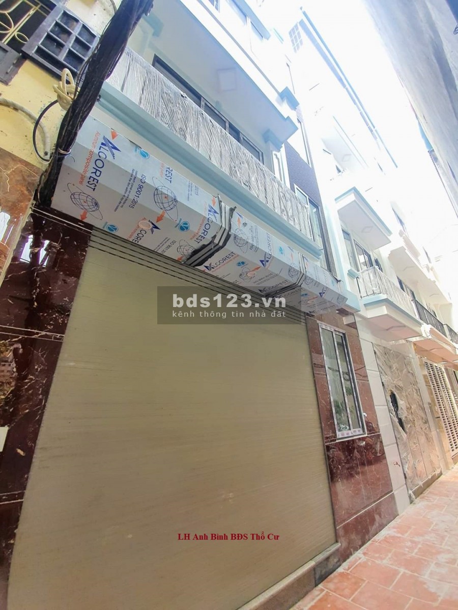 Bán nhà ngõ Giáp Bát, diện tích 32m2, 5 tầng, MT 3,9m ngõ rộng 2,7m. Giá 3,85 tỷ