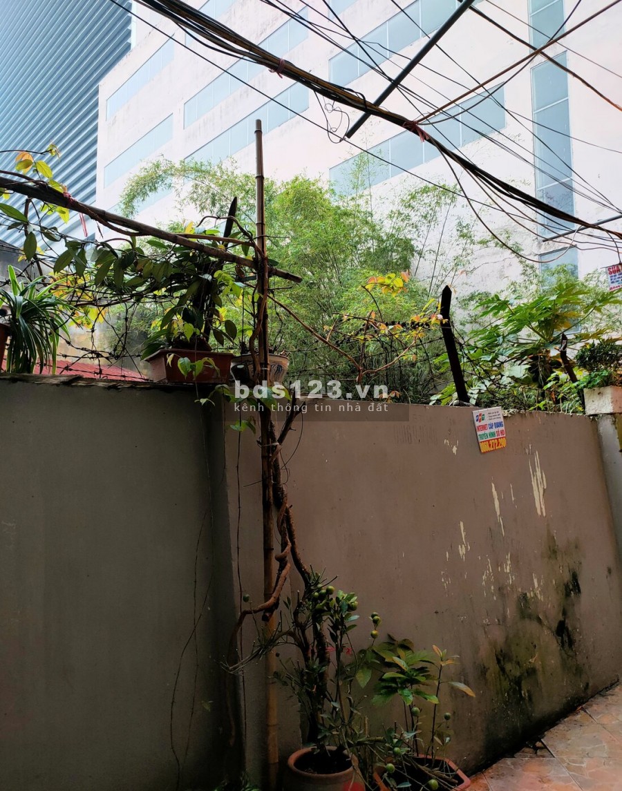 Bán nhà Lạc Trung, 35m2, 6 tầng, MT 3.3m, ngõ 3m, ngay trường cấp 2, giá 4,25 tỷ