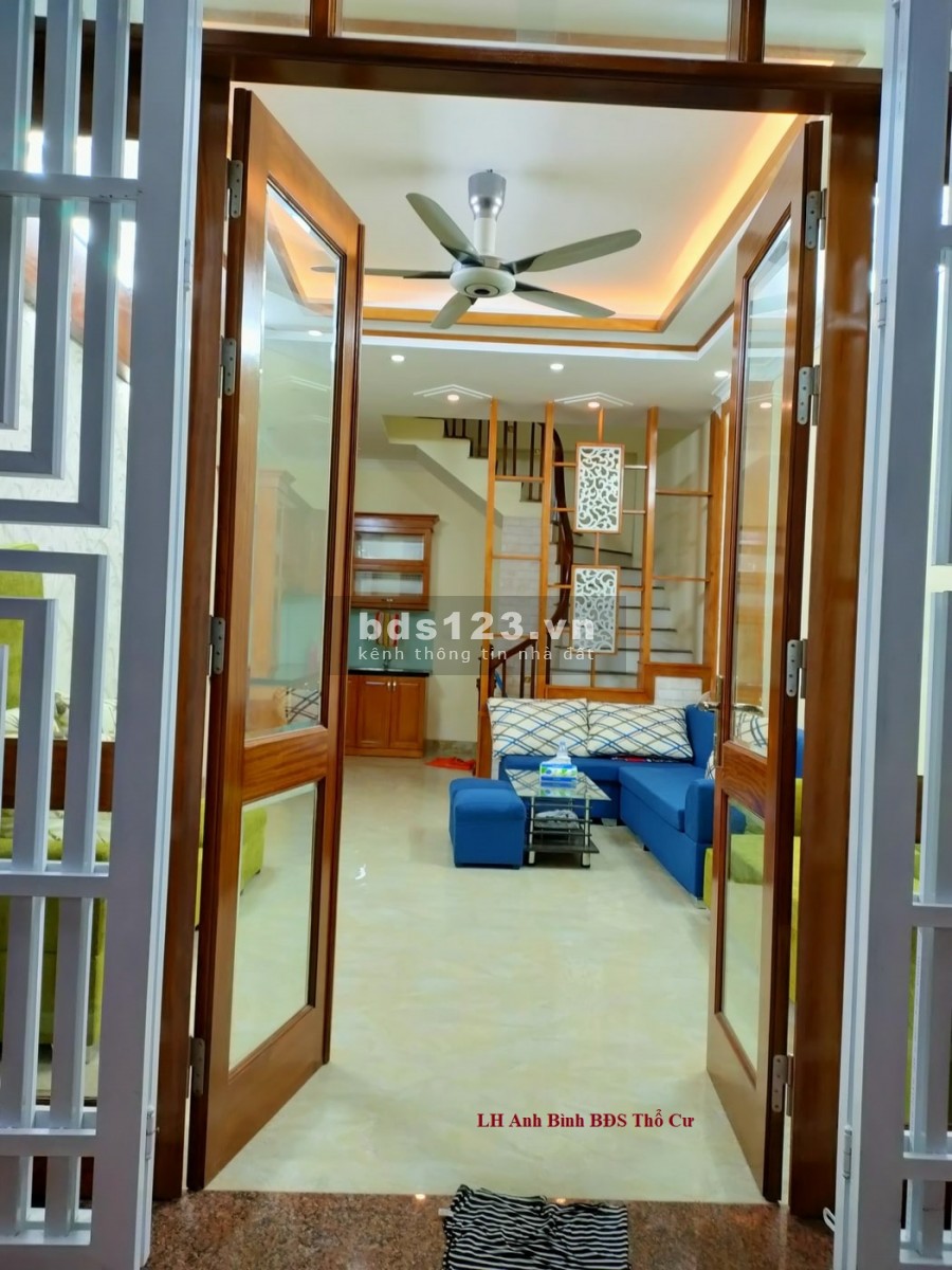 Bán nhà ngõ Giáp Bát, diện tích 32m2, 5 tầng, MT 3,9m ngõ rộng 2,7m. Giá 3,85 tỷ