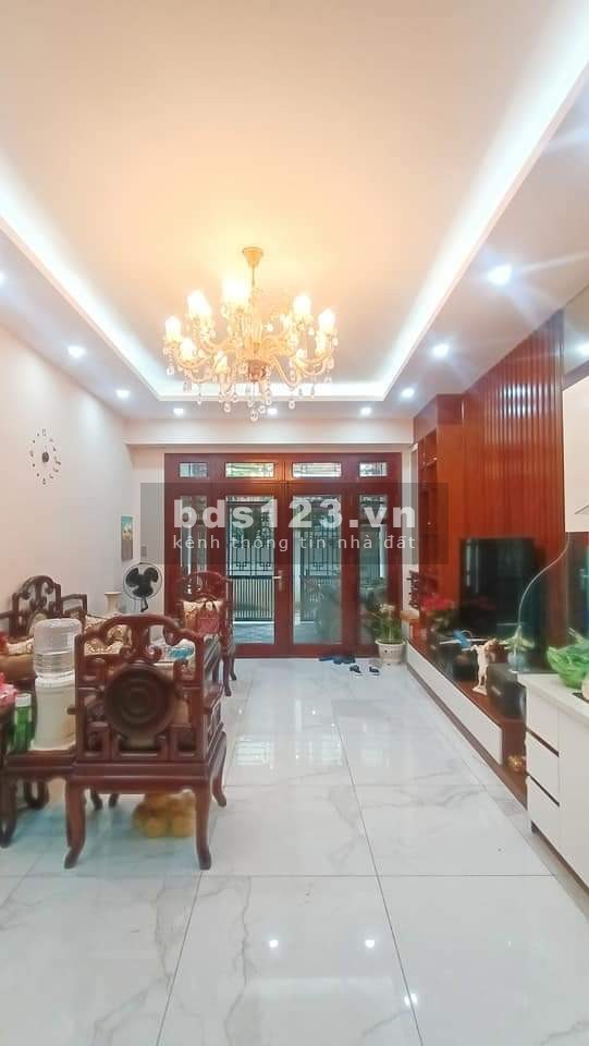 Bán nhà Nguyễn An Ninh, 68m2, 6 tầng, MT 3,7m, đường rộng thênh thang, giá 12 tỷ