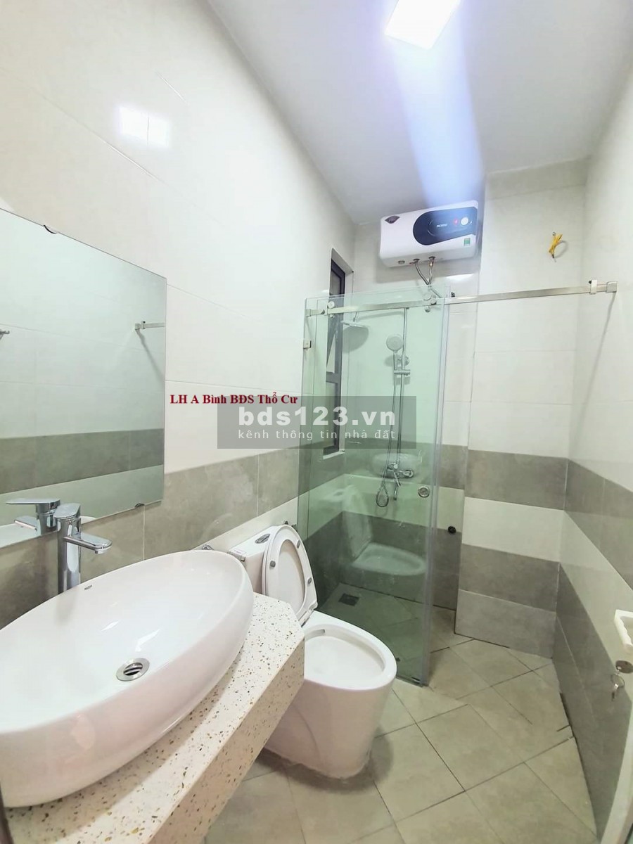Bán nhà ngõ Giáp Bát, diện tích 32m2, 5 tầng, MT 3,9m ngõ rộng 2,7m. Giá 3,85 tỷ
