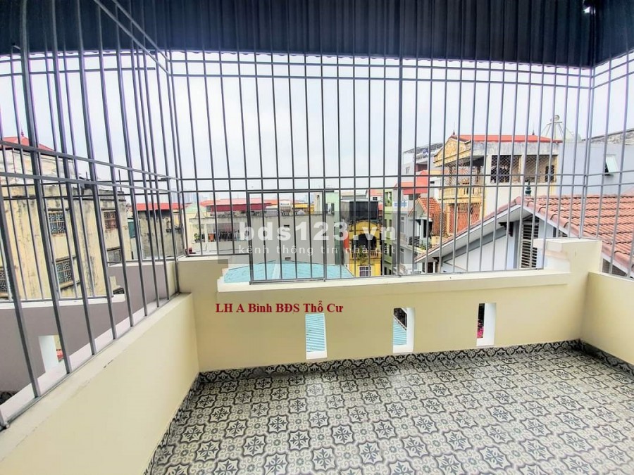 Bán nhà ngõ Giáp Bát, diện tích 32m2, 5 tầng, MT 3,9m ngõ rộng 2,7m. Giá 3,85 tỷ