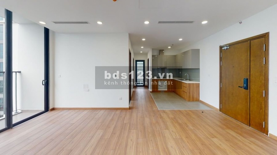 Cần bán căn 3 phòng chung cư Eco Green Sài Gòn dtsd 88m2, view Quận 1, có sẵn đồ dùng