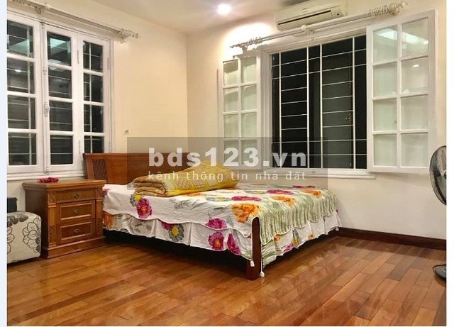 Bán nhà Nguyễn Giản Thanh, quận 10, 80m2, giá chỉ 6 tỷ 7, ngang lớn.