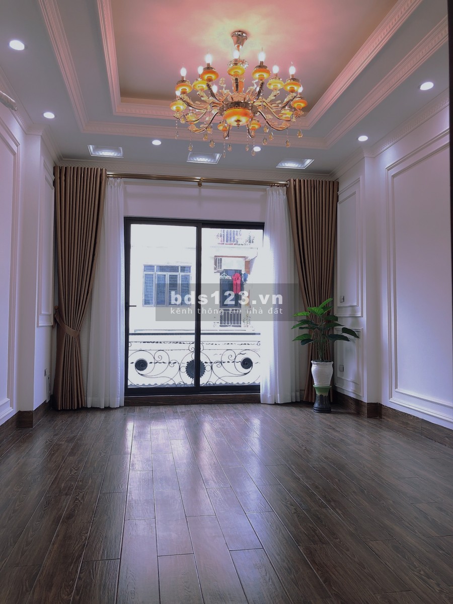 BÁN NHÀ PHỐ TRẠM, LONG BIÊN dt 40M x 5 TẦNG, Ô TÔ VÀO NHÀ, KINH DOANH ĐƯỢC [4.35 TỶ]