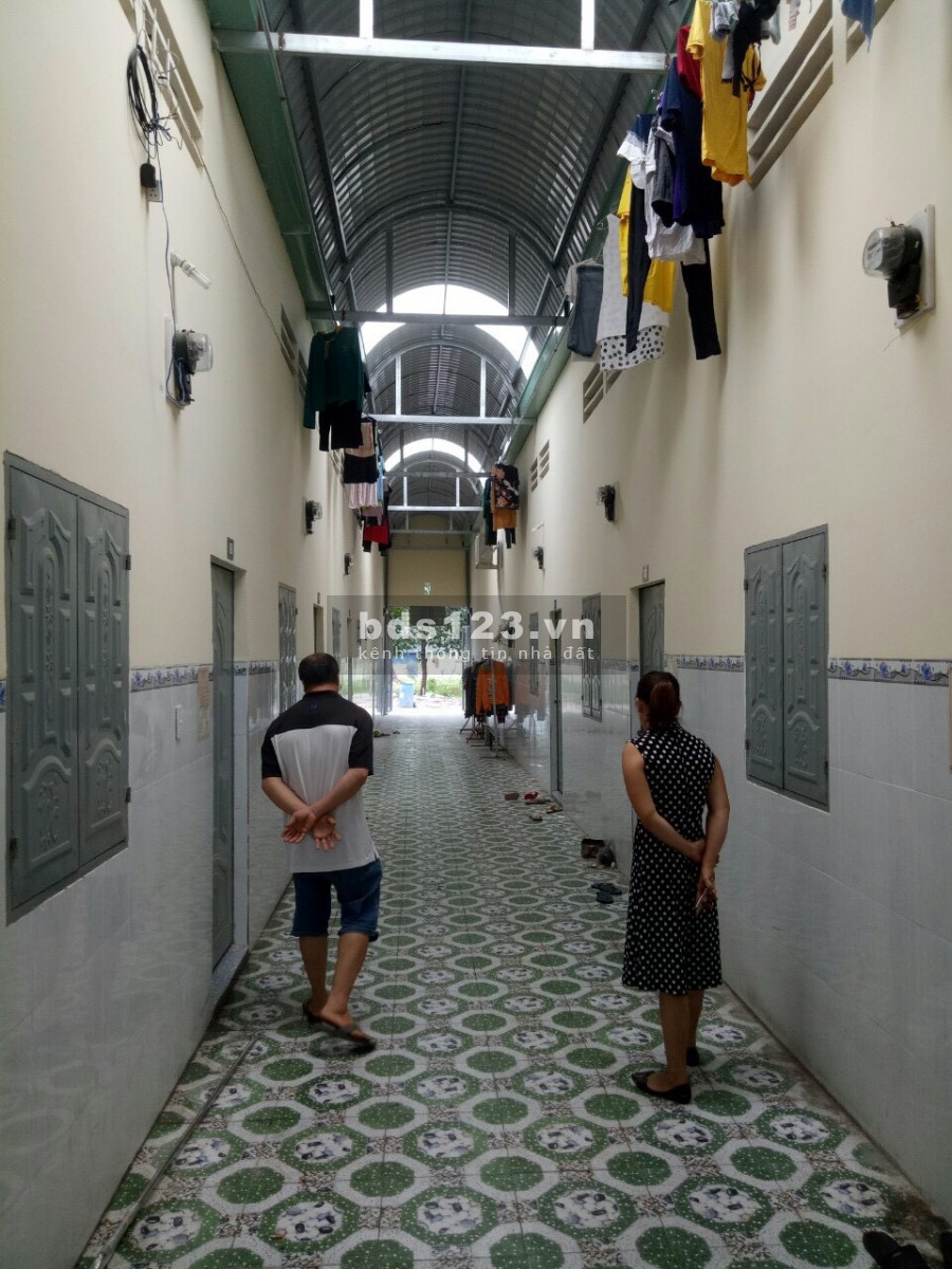 Về quê ở hẳn nên cần sang lại 2 dãy nhà trọ 16 phòng 2 kiot, ngay KCN gần chợ, gần công ty