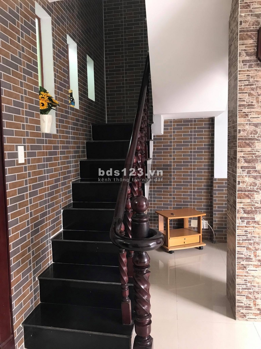 Tìm bạn ở chung phòng, phòng 2 ng, mình chỉ ở 10 ngày /1 tháng, 1tr5 bao net