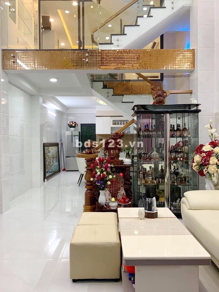Bán nhà hẻm ô tô lửng+2lầu+ST Hưng Phú Phường 10 Quận 8 + Diện tích: 4.2 x 12m