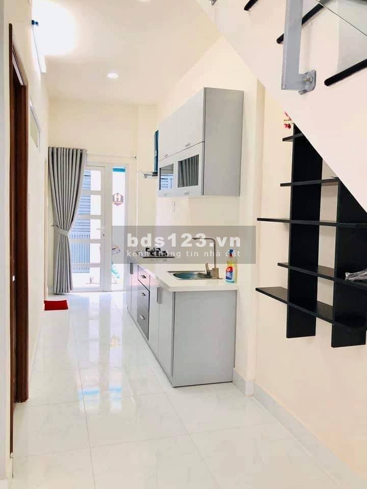 Gấp Bán nhà Quận 10, 3 Tầng, 27m2, chỉ 3,5 tỷ