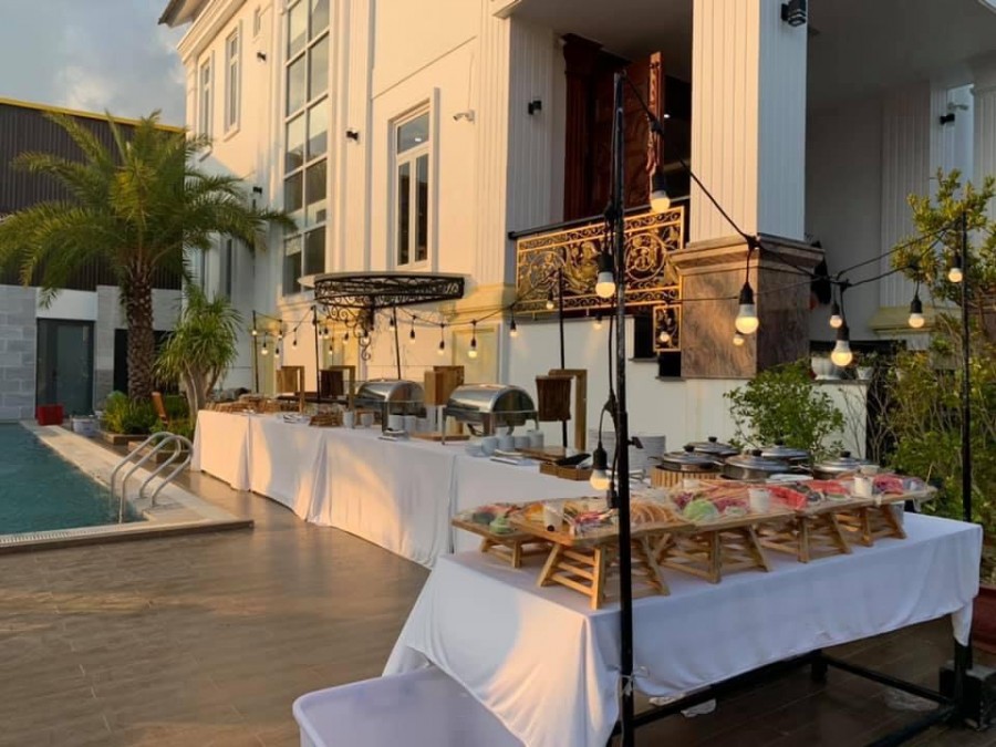 Bán khách sạn view hồ bơi siêu đẹp đường Xô Viết Nghệ Tĩnh - P7 Tp.Đà Lạt.
