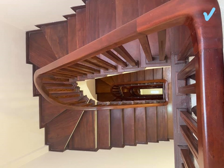 Nhà ngõ lớn phố Vương Thừa Vũ, lô góc, ô tô tránh, 40m2, 5 tầng, mt7M, 6.65 tỷ