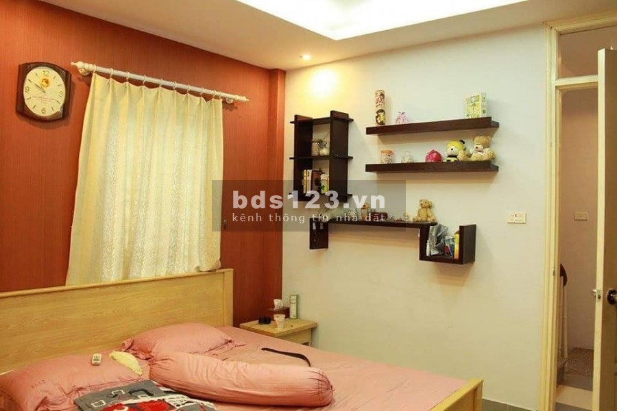 Bán nhà Nguyễn Giản Thanh, quận 10, 80m2, giá chỉ 6 tỷ 7, ngang lớn.